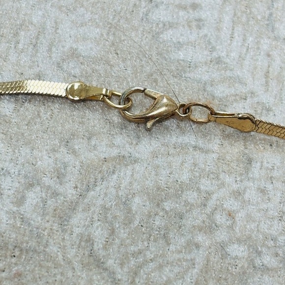 Vintage Herringbone Gold Tone Necklace White Quartz Stone Long Bar Pendant - Picture 13 of 16